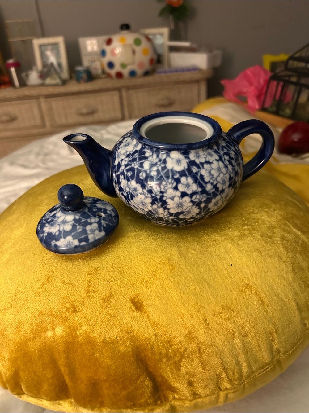 Blue Floral Ceramic Teapot with Lid - Classic Tea Service - Picture 3 of 7